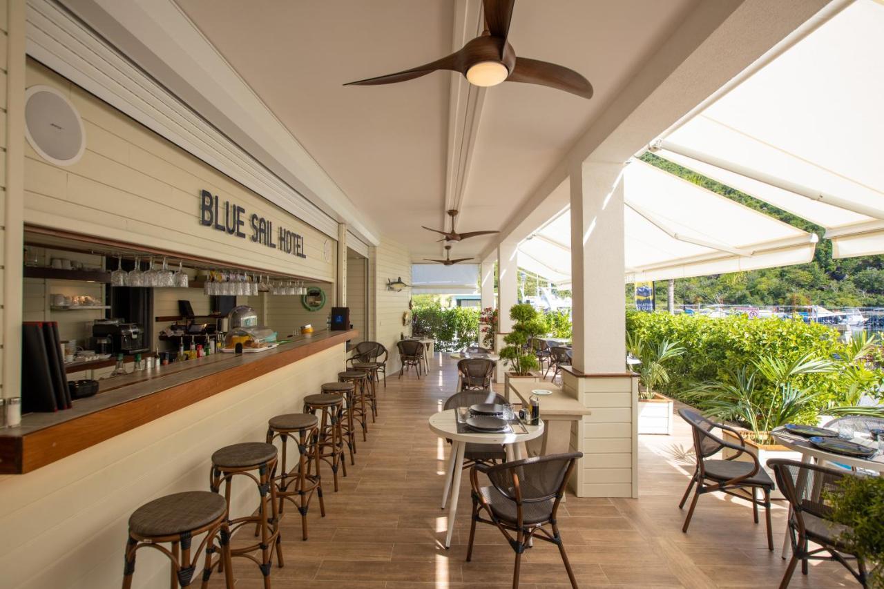 Blue Sail Hotel Anse Marcel Exteriör bild